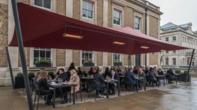 Extending the Outdoor Dining Season: 2026 UK Guide